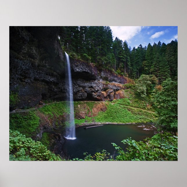 Affiche Une vue de South Falls dans le parc d'État de Silv (Devant)