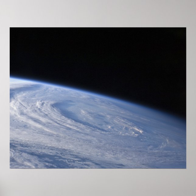 Affiche Une vue haute oblique (Devant)