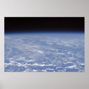 Affiche Une vue oblique de l'atmosphère terrestre
