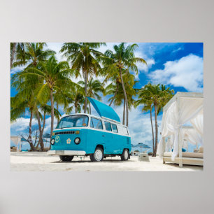 Affiche Van bleu et blanc sur la plage