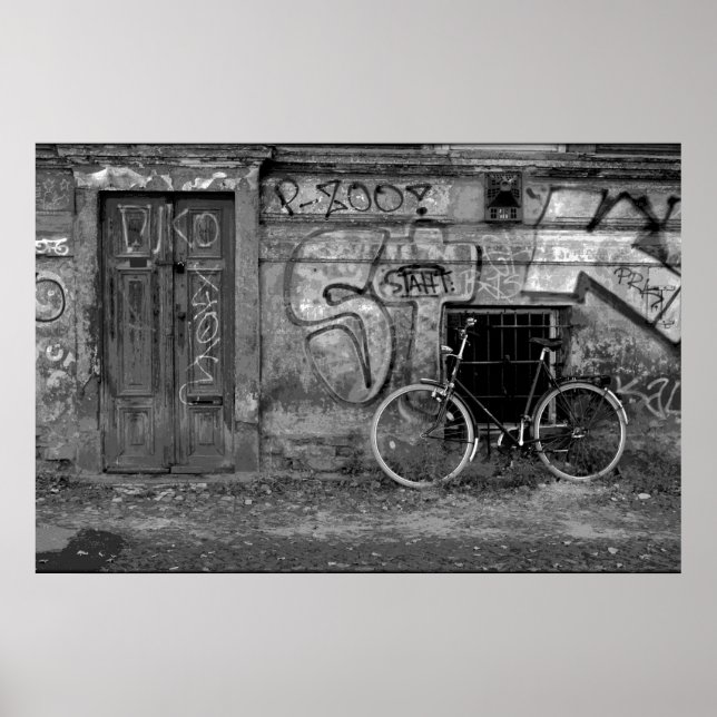 Affiche - Vélo appuyé contre un mur (Devant)