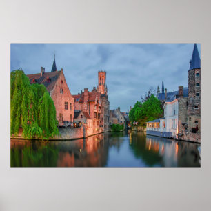 Affiche Vieille ville et beffroi la nuit à Bruges