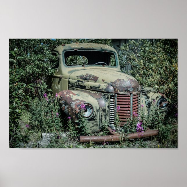 Affiche Vieille voiture ferraille rouillée (Devant)