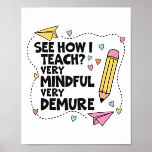 Affiche Voir comment j'enseigne des crayons très attentifs