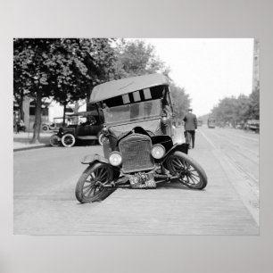 Affiche Voiture ancienne accidentée, 1922. Photo ancienne