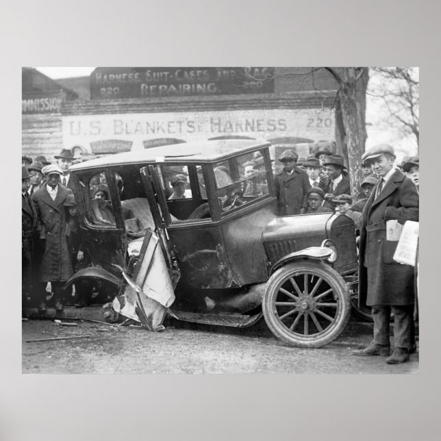 Affiche Voiture ancienne détruite, années 1920 (Devant)