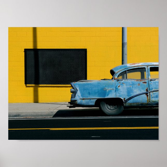 Affiche Voiture bleu rouillé et mur jaune (Devant)