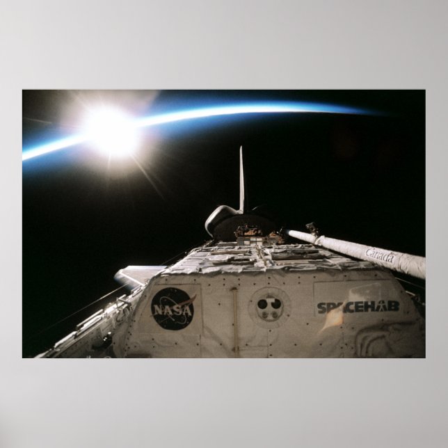 Affiche Vue du lever du soleil à partir de Space Shuttle E (Devant)
