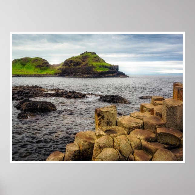 Affiche Where Fire Meets Folklore: The Giant's Causeway  (Devant)