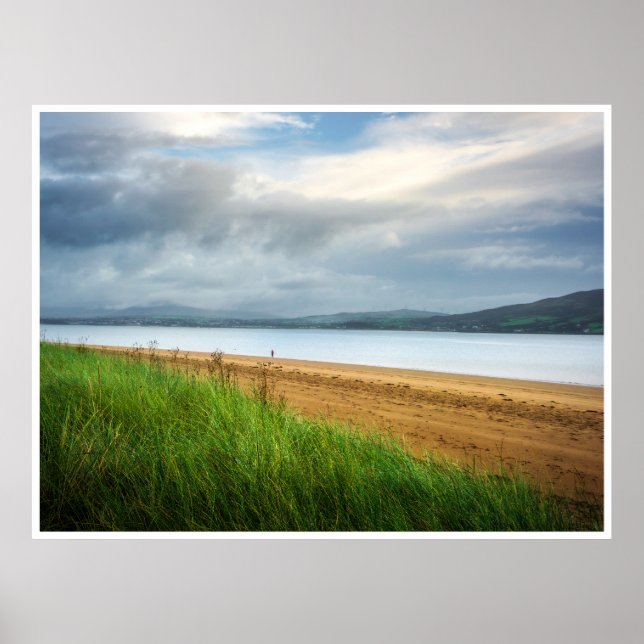 Affiche Whispers on the Sand: The Historic Rathmullan Beac (Devant)