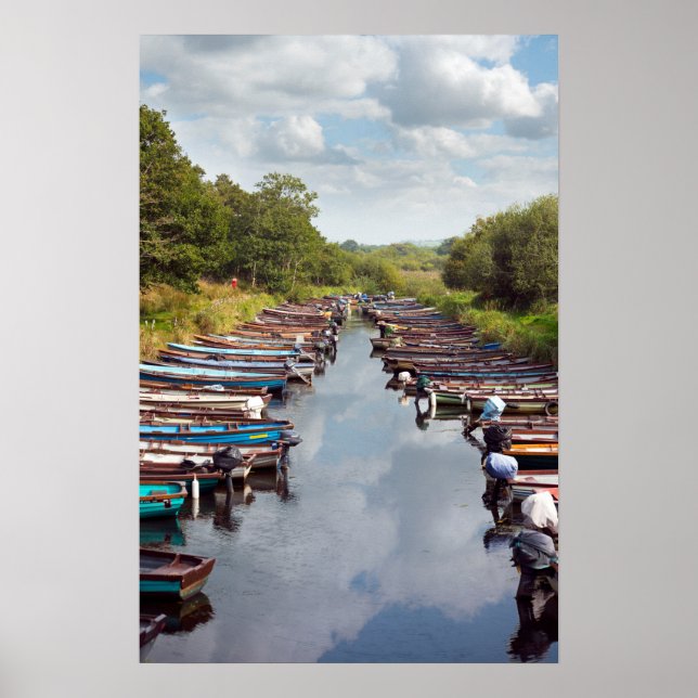 Affiches bateaux à rames amarrés au château ross à killarne (Devant)