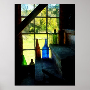 Affiches Bouteilles colorées sur les marches