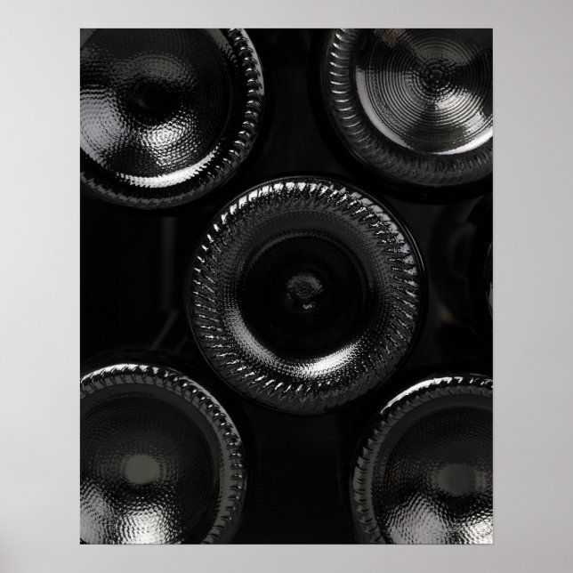 Affiches Bouteilles de vin dans une cave à vin. Seulement e (Devant)