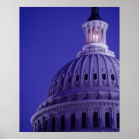 Capitole des États-Unis au crépuscule avec lumière