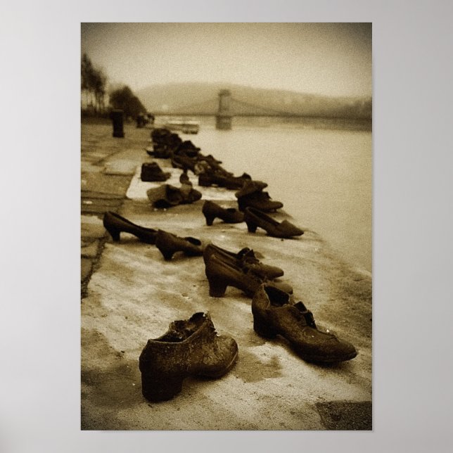 Affiches Chaussures sur le Danube (Devant)