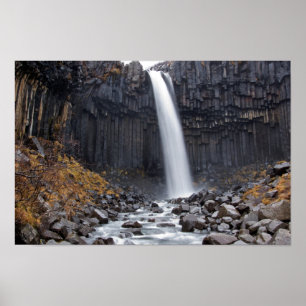 Affiches Chute d'eau de Svartifoss en Islande
