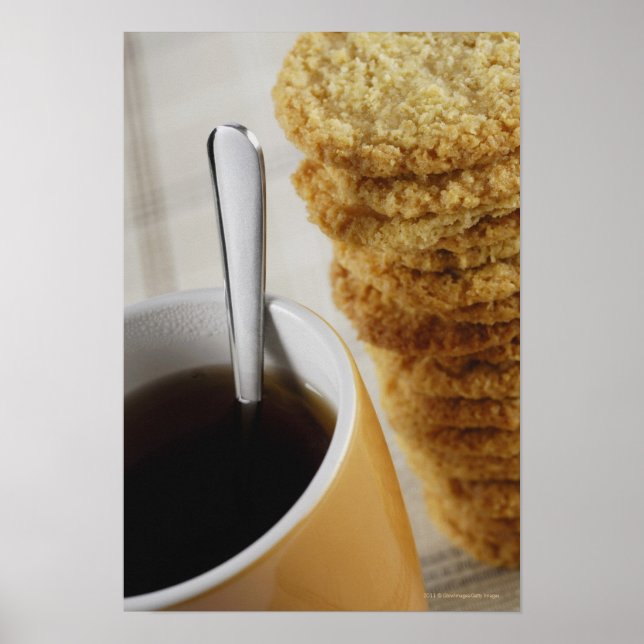 Affiches Close-up of a cup of coffee with cookies (Devant)