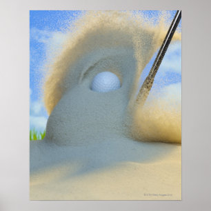 Affiches coin de sable frappant une balle de golf sur un sa