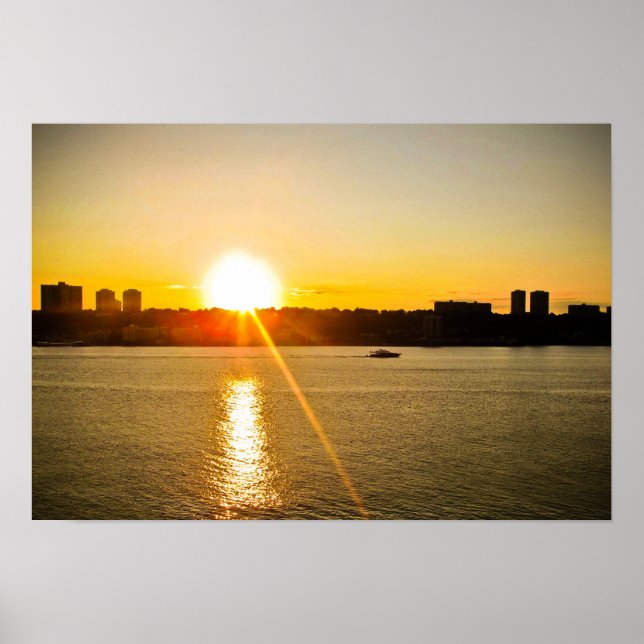 AFFICHES COUCHER DE SOLEIL JAUNE AU-DESSUS DE LA RIVIÈRE HU (Devant)