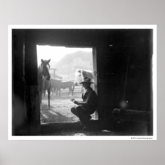 Affiches Cowboy dans une porte avec des chevaux