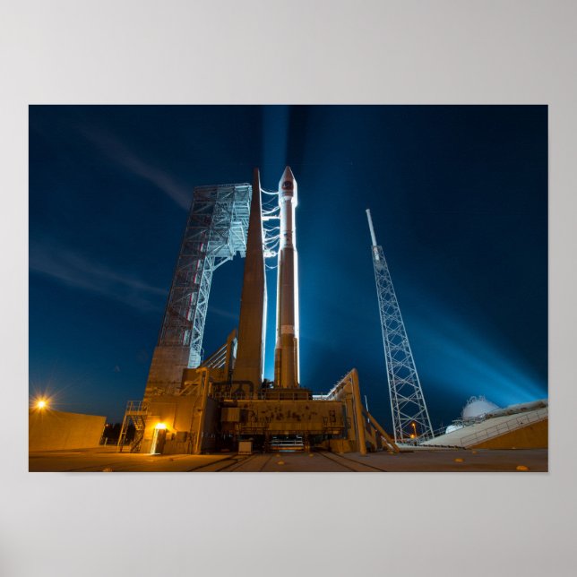 Affiches Cygnus Spacecraft prêt pour le lancement à l'ISS (Devant)