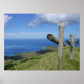 Affiches Des croix surplombent l'île du Pacifique Sud de Gu
