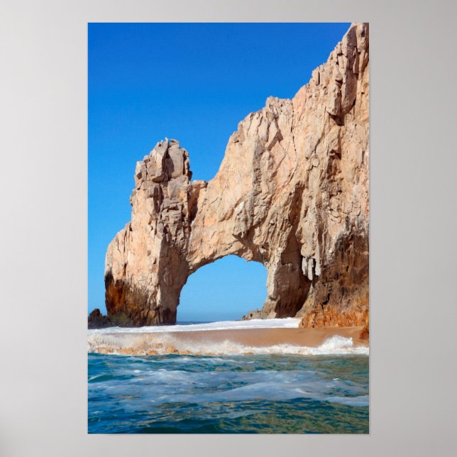Affiches Des Vagues Se Déplient Sur Des Formations Rocheuse (Devant)