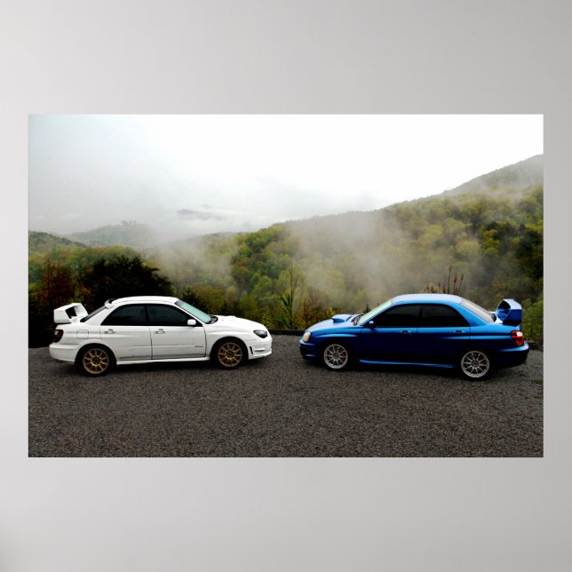 Affiches Deux Subarus dans les montagnes fumées (Devant)