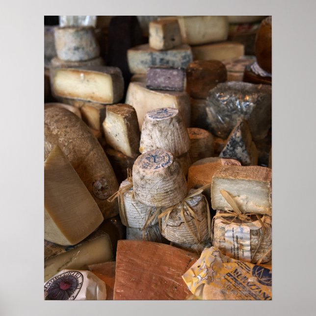 Affiches Divers fromages sur étal de marché, cadre complet (Devant)