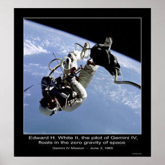 Affiches Edward H. White II flotte dans la gravité zéro