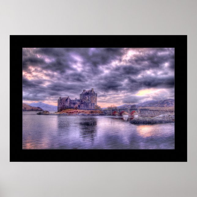 Affiches Eilean Donan Castle au coucher du soleil (Bordé) (Devant)