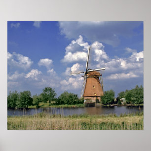 Affiches Europe, Pays-Bas, Kinerdijk. Un moulin à vent est