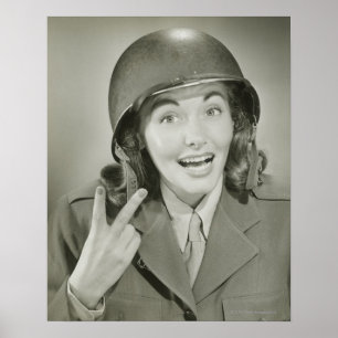 Affiches Femme portant un casque d'armée