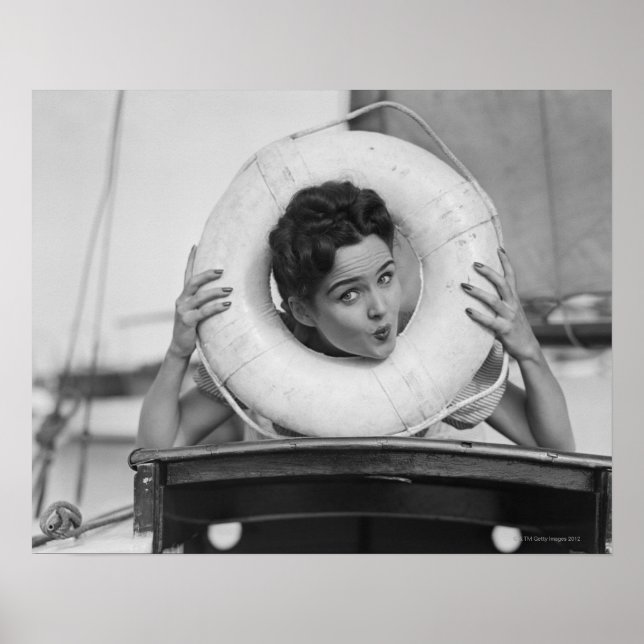 Affiches Femme Possédant 3 (Devant)