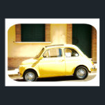 Affiches Fiat jaune 500, Cinquecento, en Italie<br><div class="desc">Photo d'un Fiat 500 jaune, Cinquecento, prise un matin d'automne dans les Abruzzes, Italie. Une superbe photo vintage d'une voiture classique, idéale pour ce look rétro.</div>