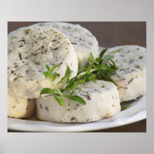 Affiches Fromage de chèvre français - chèvre - avec des her