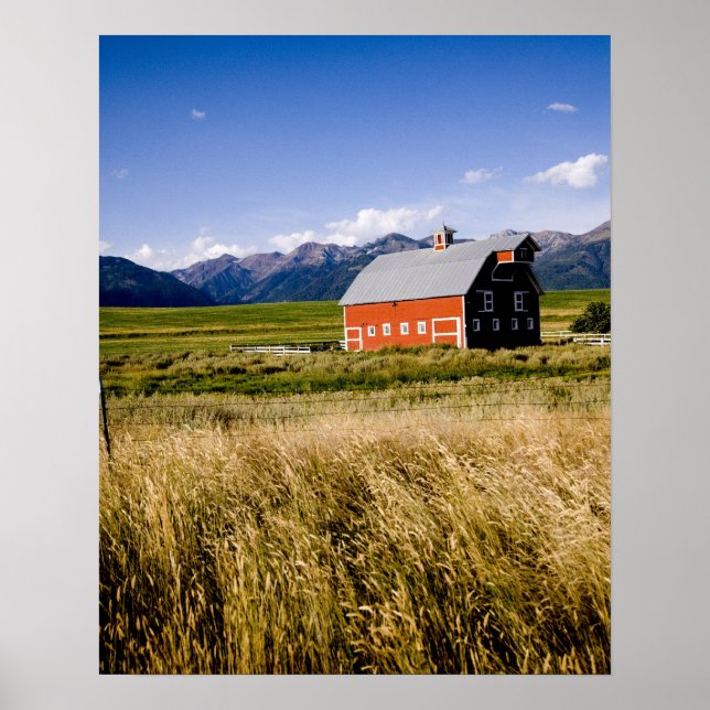 Affiches Grange rouge dans un champ près de Joseph, Oregon, (Devant)