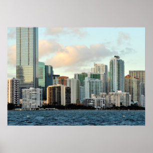 Affiches Gratte-ciel de Miami contre le ciel clair large