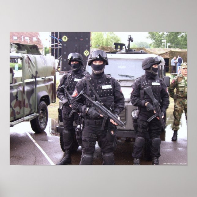 Affiches Heckler & Koch MP5 - Police serbe (Devant)