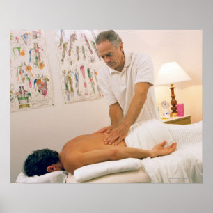 Affiches Homme recevant le massage