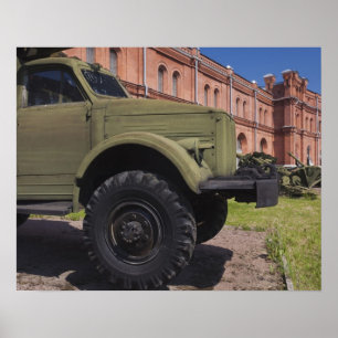 Affiches Île Kronverksky, Musée de l'artillerie, camion