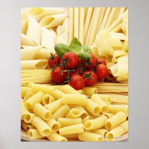 Affiches Italian cuisine. Pasta and tomatoes.