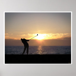 Affiches Jouer Au Golf Au Coucher Du Soleil