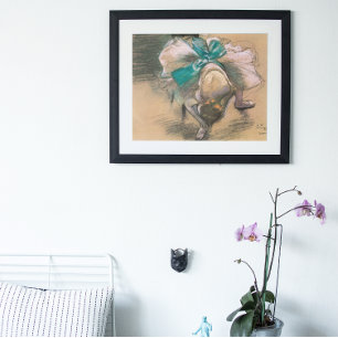 Affiches La danseuse noue ses rubans par Edgar Degas