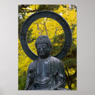 Affiches La statue de Budda dans les jardins japonais Golde