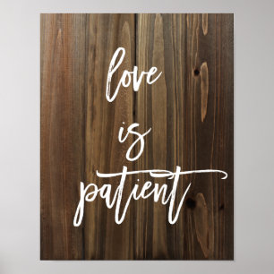 Affiches L'amour est patient sur l'affiche en bois   de