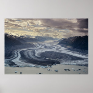 Affiches Le glacier Lowell se jette dans la rivière Alsek d