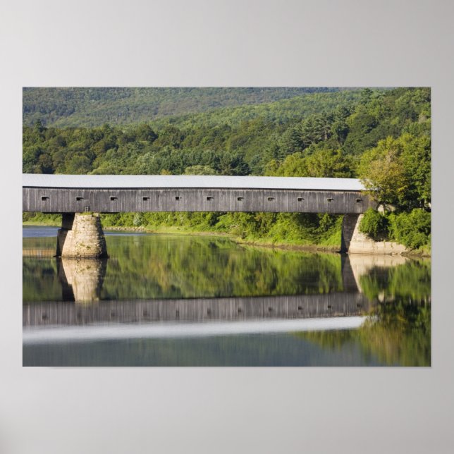 Affiches Le pont couvert de Windsor-Cornish enjambe la (Devant)