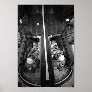 Affiches Les astronautes insérés dans la capsule Gemini 4