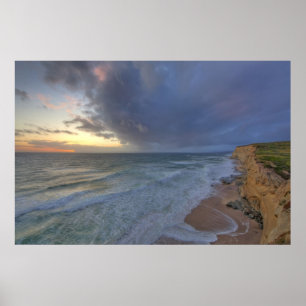 Affiches Les falaises maritimes captent les dernières lueur